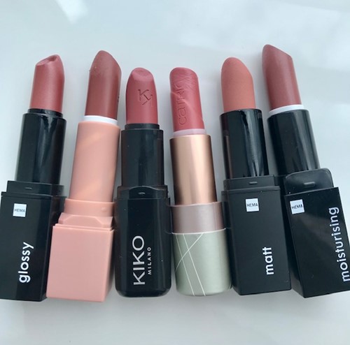 6 Betaalbare lipstick's in nude kleuren.