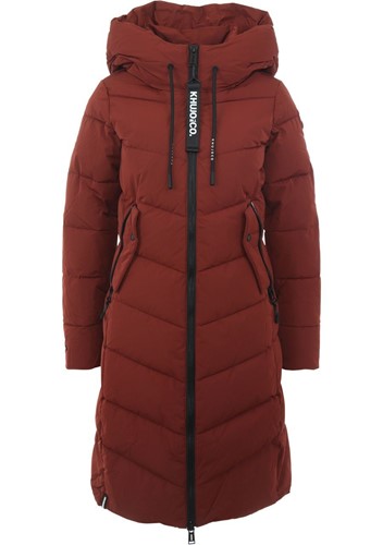 Een roestbruine jas voor het herfsttype.