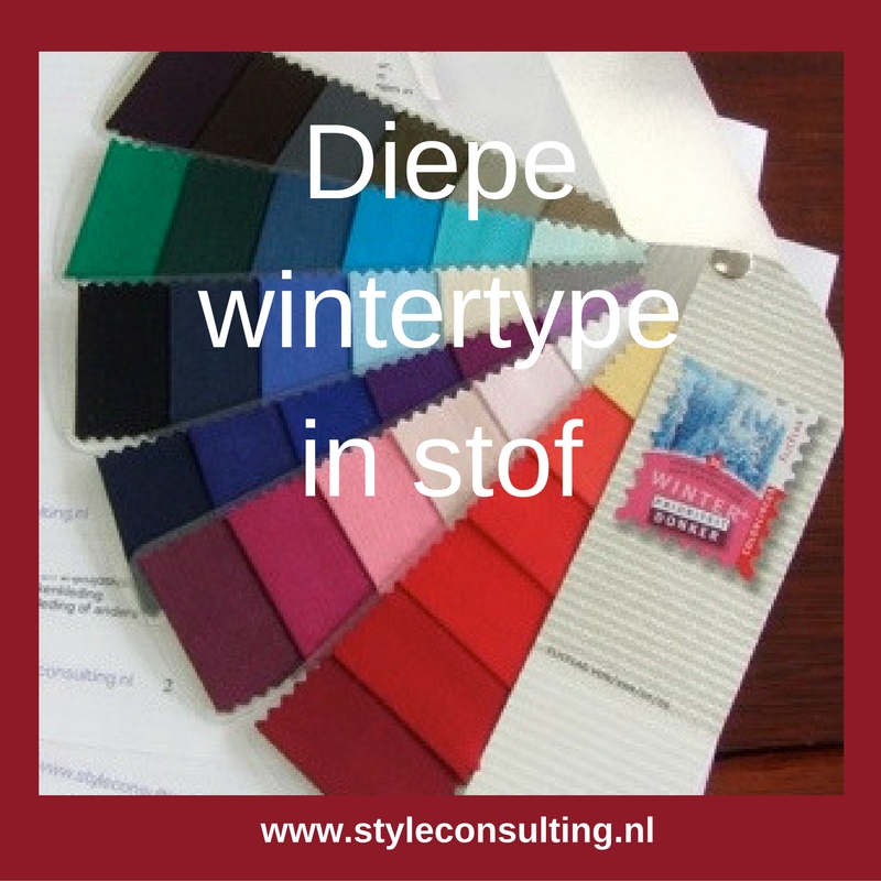 Kleurenwaaier stofstaaltjes heldere wintertype Colour Me Beautiful