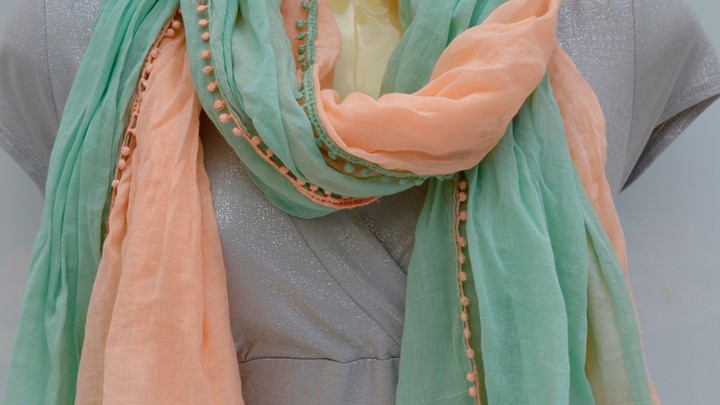 Sjaal geschikt voor lichte lentetype en lente/zomertype.