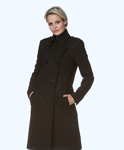 Een zwarte jas voor een zomertype?