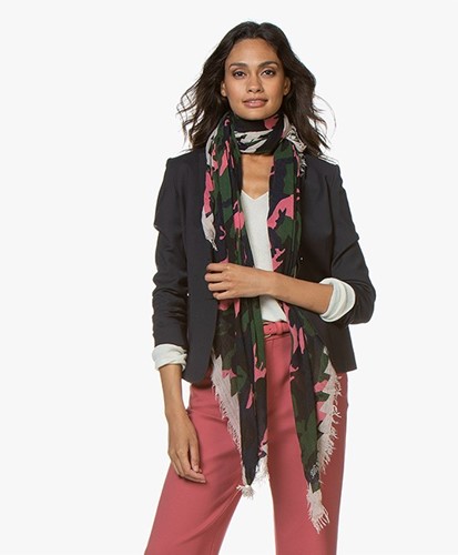 slim Oneerlijk Fictief Gebruik een sjaal met een print om kleuren met elkaar te verbinden. | Style  Consulting