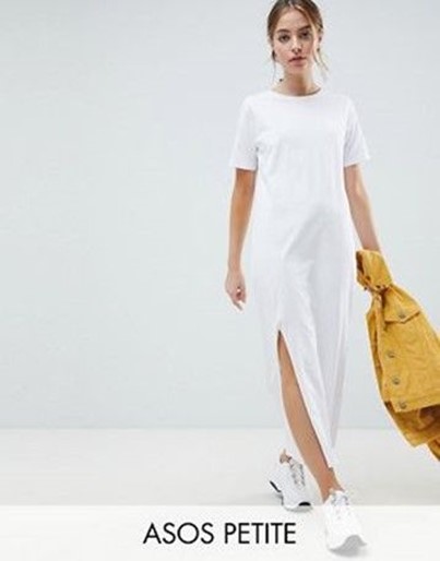 Maxi-jurk voor de kleine vrouw.