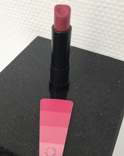 Lipstick lippenstift kleur voor het neutrale zomertype.